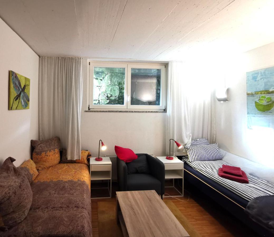 Ferienwohnung Im Turm Bellevue Mit 3 Schlafzimmern Sachsenheim Exterior foto