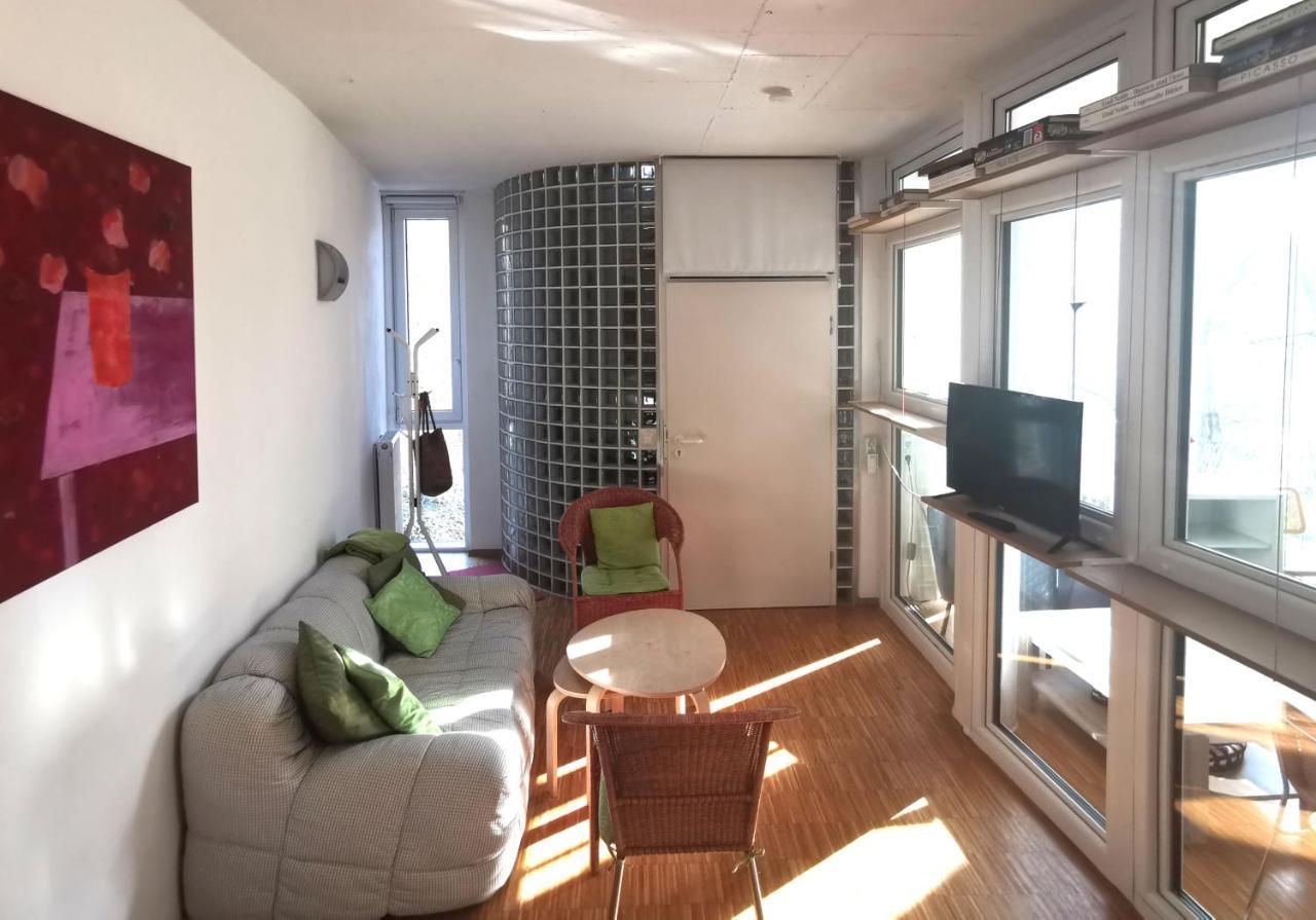 Ferienwohnung Im Turm Bellevue Mit 3 Schlafzimmern Sachsenheim Exterior foto